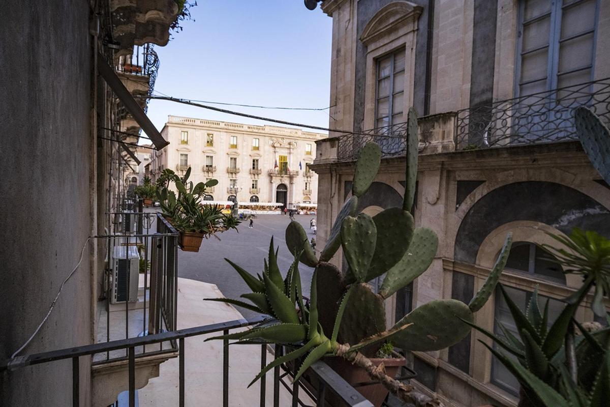 Charme Catania Central Suites Exterior foto